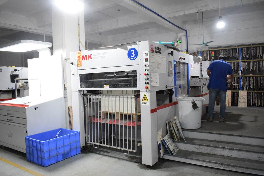 GUANGZHOU YM PACKAGE PRODUCTS CO.,LTD. প্রস্তুতকারকের উৎপাদন লাইন