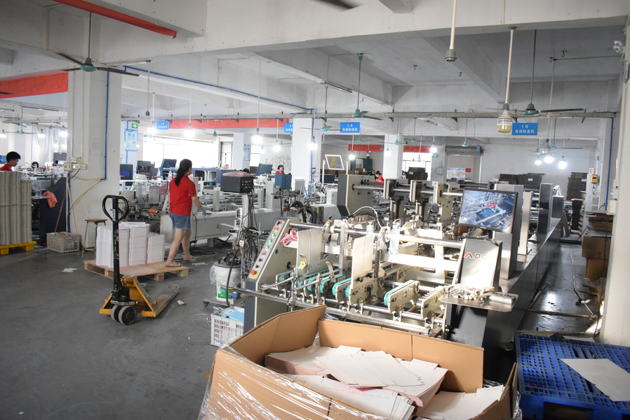 GUANGZHOU YM PACKAGE PRODUCTS CO.,LTD. প্রস্তুতকারকের উৎপাদন লাইন