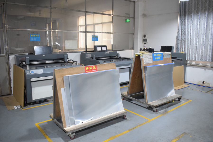 GUANGZHOU YM PACKAGE PRODUCTS CO.,LTD. প্রস্তুতকারকের উৎপাদন লাইন