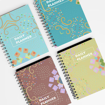 একটি বিষয় স্পাইরাল হার্ডকভার নোটবুক যা মার্জিত শৈলী বৈশিষ্ট্যযুক্ত, মিটিং নোট এবং ব্যক্তিগত জার্নালিংয়ের জন্য উপযুক্ত