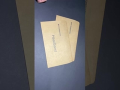 কাস্টম মুদ্রিত স্টিকি ক্রাফ্ট পেপার এনভেলপগুলি নিরাপদ শিপিংয়ের জন্য লোগো সহ ভূমিকা